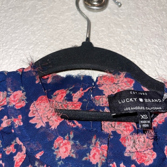 LUCKY Brand Top Sleeveless Smocked Liberty Floral Print Two Back Buttons - Picture 5 of 10